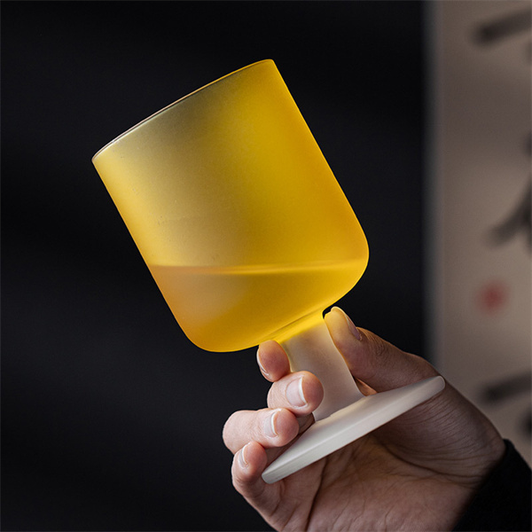 Inspiration für die Herstellung von Wasserbechern aus Glas