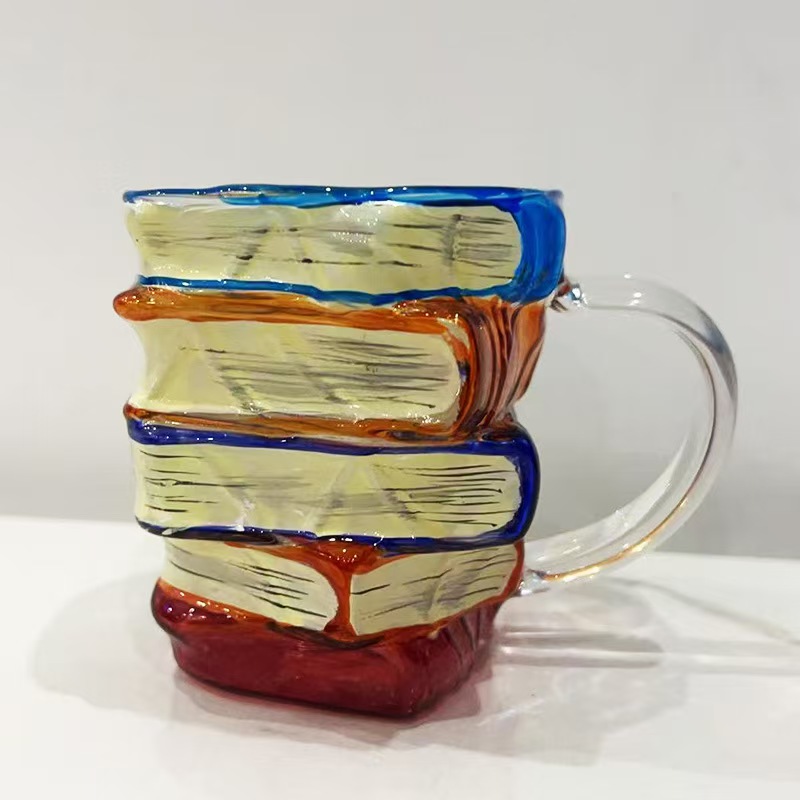 Neues grenzüberschreitendes Buchglas